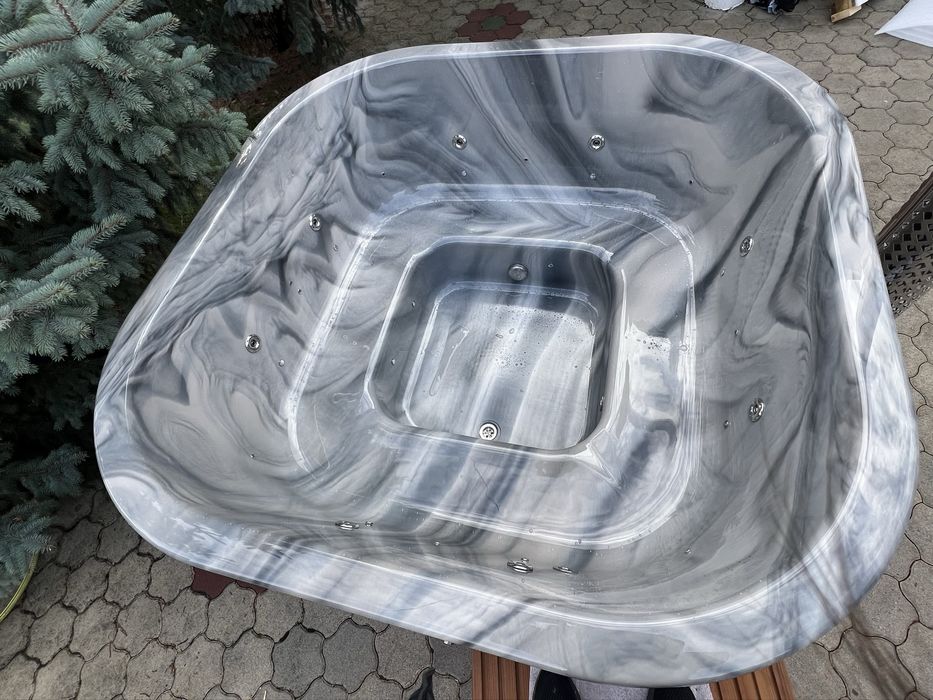 Ciubar patrat din acryl cu soba slim