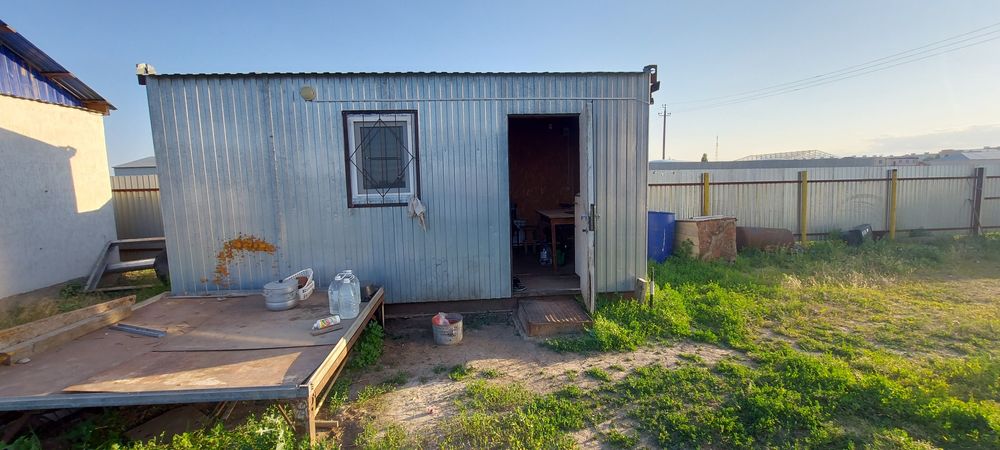 Продам жилой вагончик