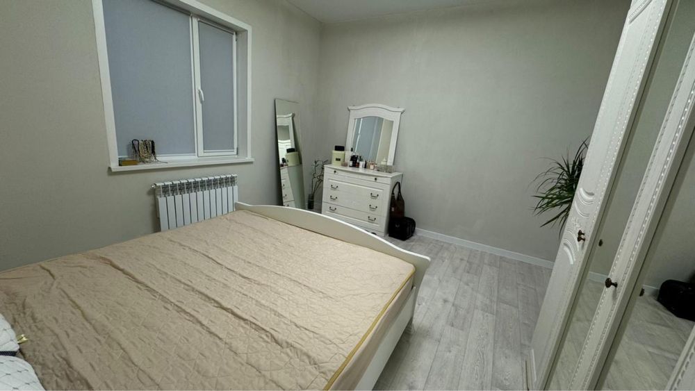 Продам кровать с матрасом