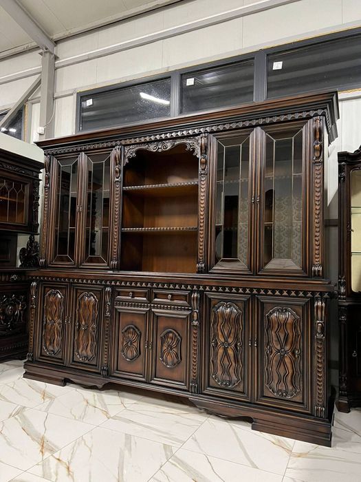 VÂND Vitrină/Bibliotecă din lemn masiv complet restaurată  în stare impecabilă
