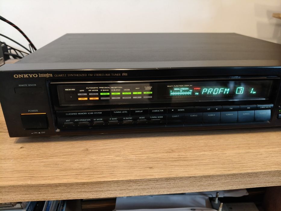 Tuner Onkyo T-4670