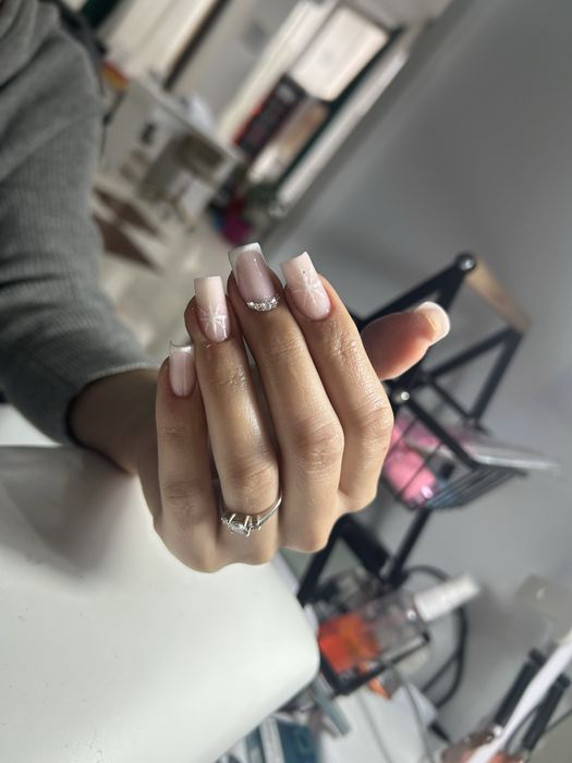 Unghii Pitești! Salon Secret Studio And Sun