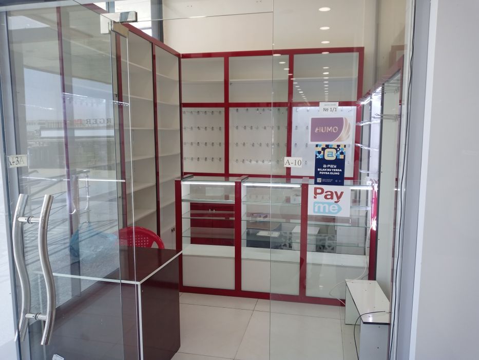 Продается мебель под аксессуары. Telefon aksesuar mebellari