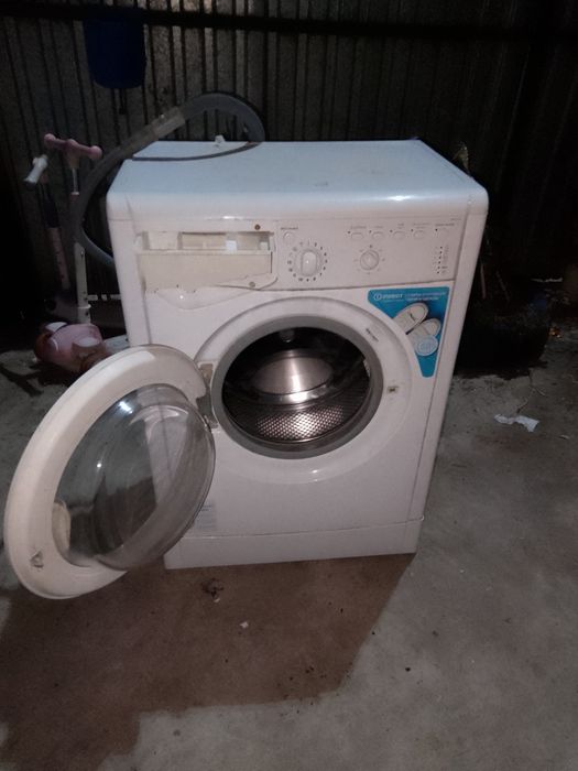 Продам стиральную машину
