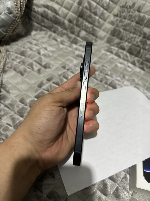 Iphone 16 Pro black titanuim