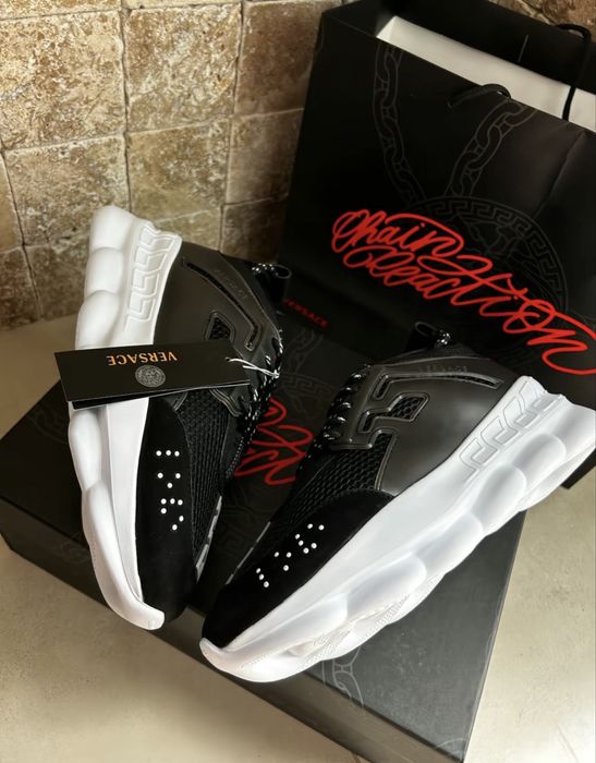 Versace chain reaction premium black