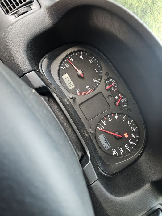 Vand Golf 4 1.4 Benzina