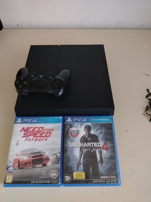 Продам консоль Ps4 Fat