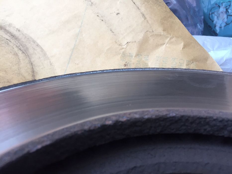 Тормозные диски задние / передние