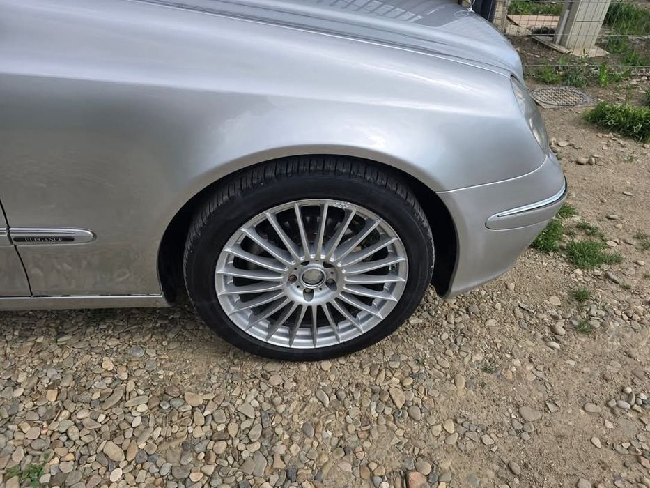 De vânzare autoturism