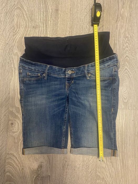 Pantaloni scurti gravida