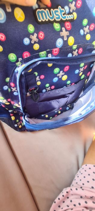 Училищна раница Must