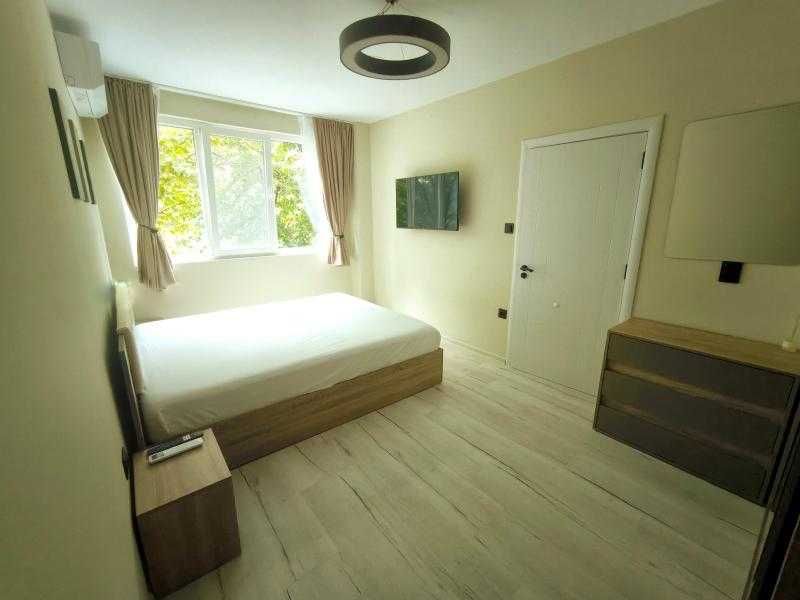 Дава се под наем Тристаен апартамент в Бургас, Зорница - 70 кв.м за 561 € - Снимка #3