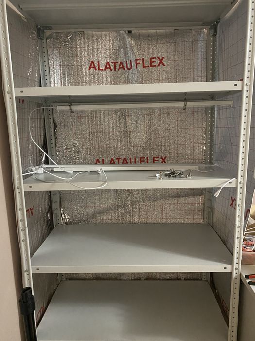 Стеллаж с фито лампами