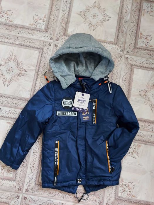 Куртка мальчику легкая