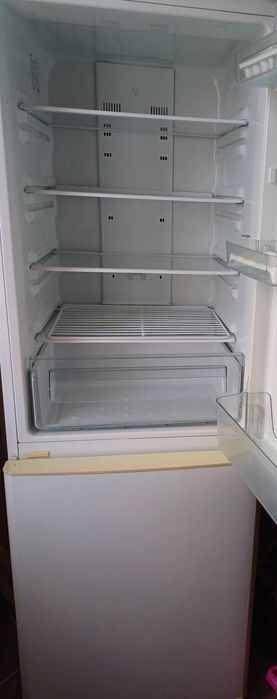 Продам холодильник SAMSUNG  NO FROST