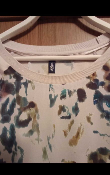 Vand bluza ca noua , mar S