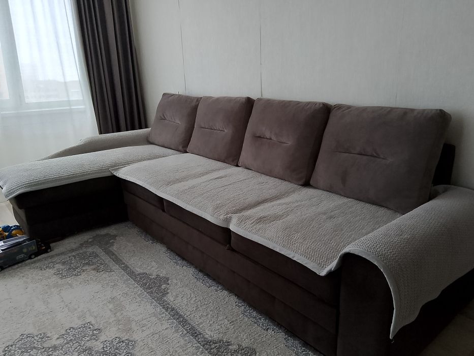 Продам диван угловой