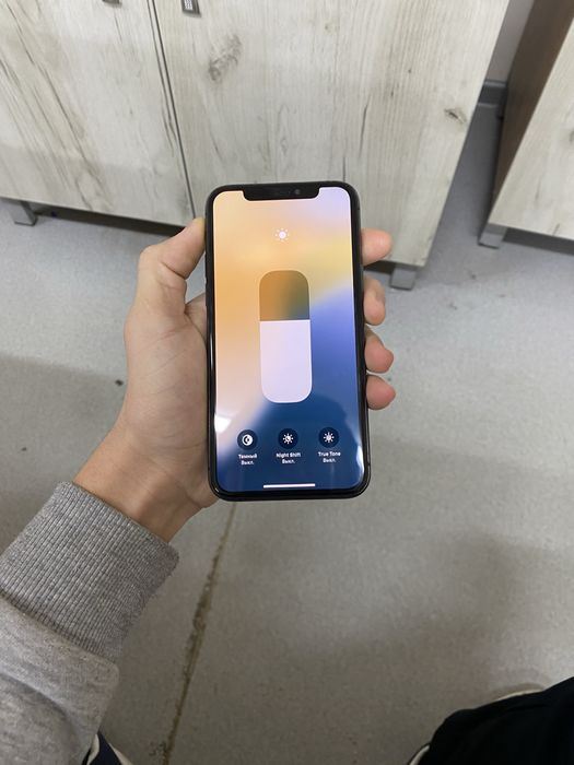 Iphone 11 pro sotiladi