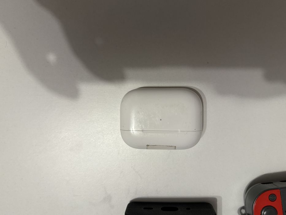 Airpods Pro (2nd genration lightning) orginale + 2 huse