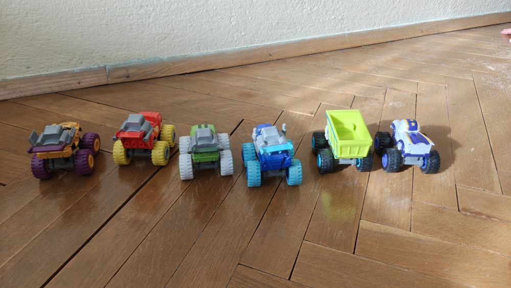 6 бр. колички от "Пламъчко и машините" (Blaze and the Monster Machine