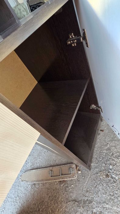 Туалетный стол с зеркалом