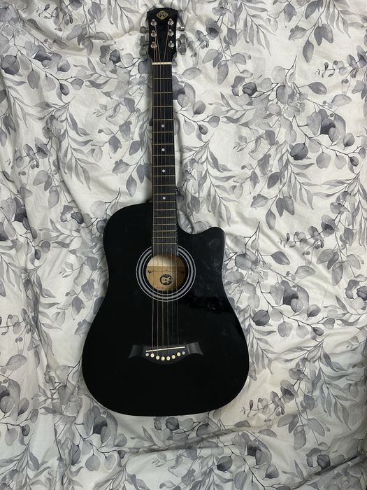 Продаб гитару акустика