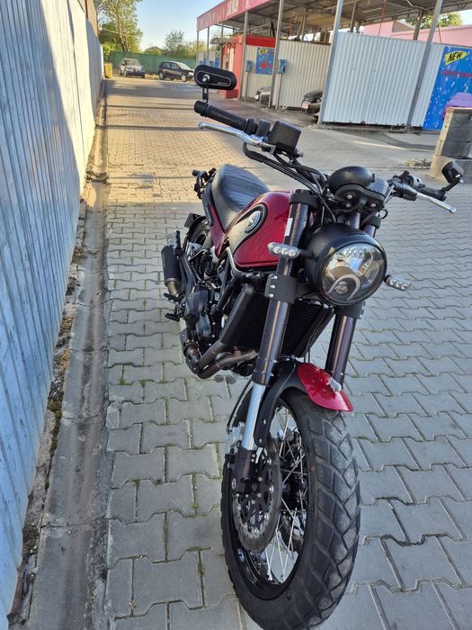 Benelli Leoncino Trail 500