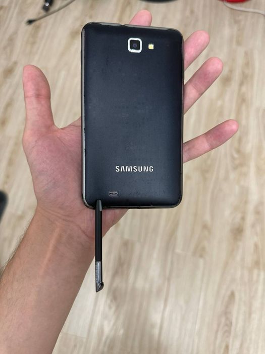 Samsung srochniy sotiladi