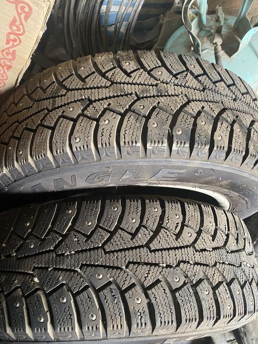 Срочно продам зимняя резина шипованная