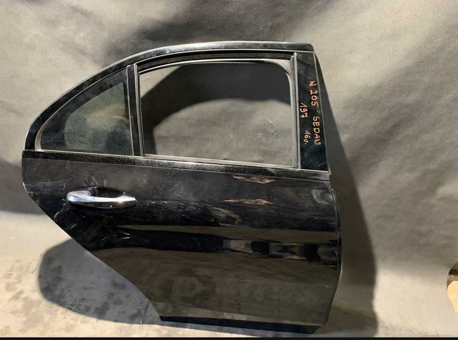 Врата уборудвана Mercedes C-Klasa W205