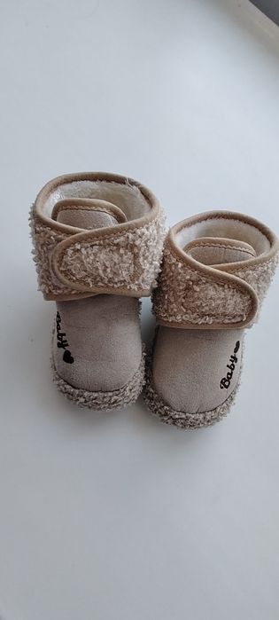 Продам пинетки.        .