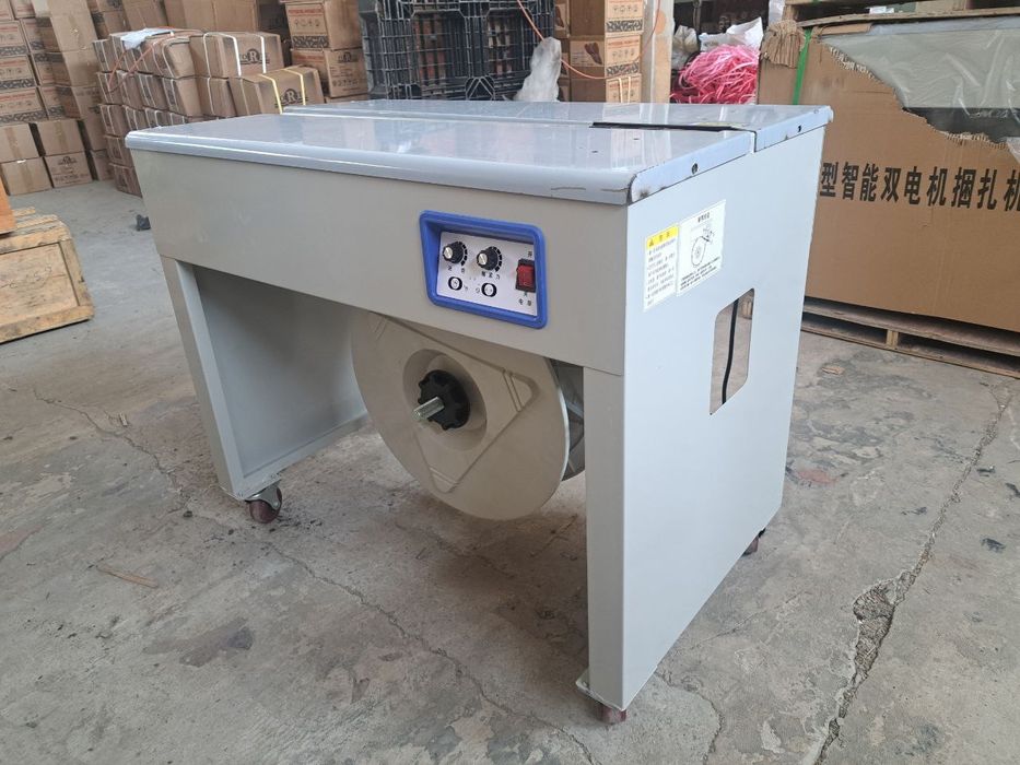 Полуавтоматическая упаковочная машина с двойным двигателем для обвязки