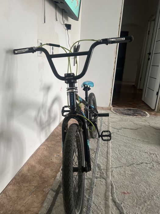 Продаётса велик трюковой оригинал!