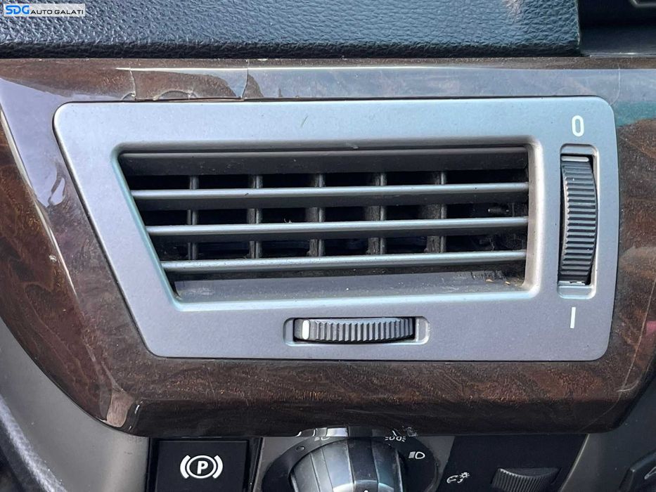 Gura Grila Aer Aerisire Ventilatie Stanga Bord BMW Seria 7 E65 E66 730 2001 - 2008