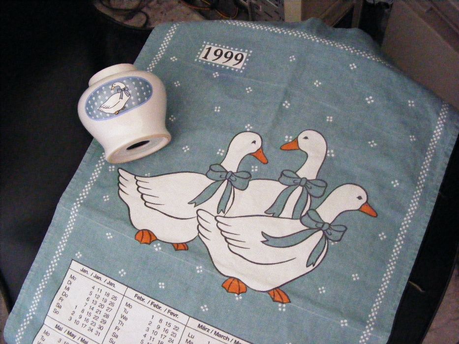 Свещник, Статуетка покривка и други