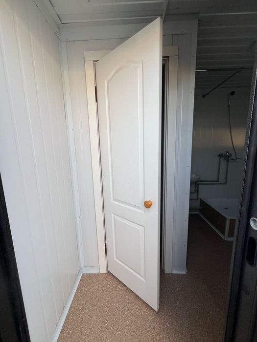 Контейнер с душевой, санузлом, туалетом