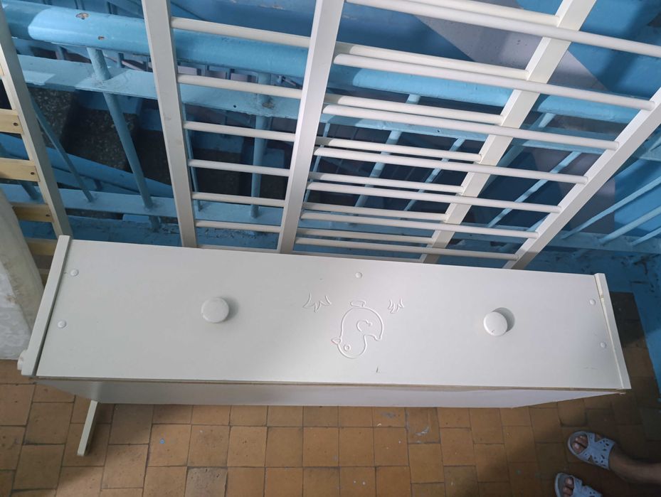 Манеж, кроватка для малыша