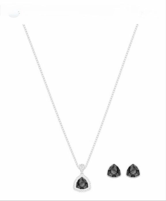 Swarovski комплекти - обеци , гривна, колие