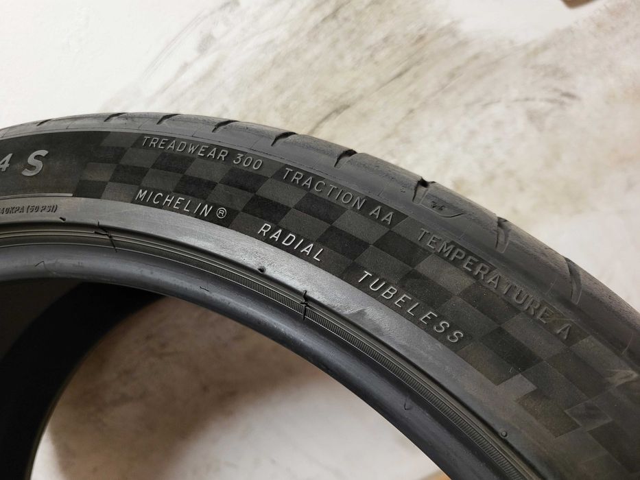 2 бр. 265/35/21 Michelin  / летни гуми