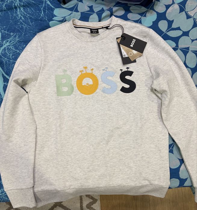 Блуза на Boss с дълъг ръкав S