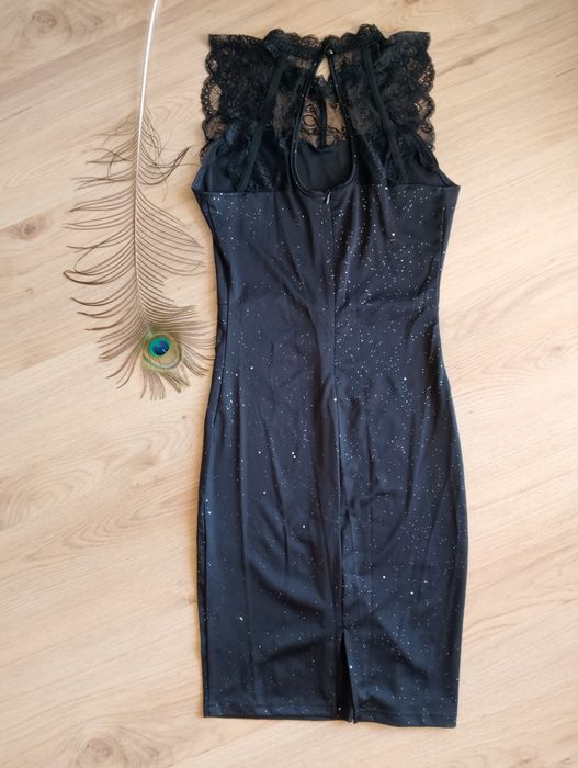 Нова стилна черна рокля