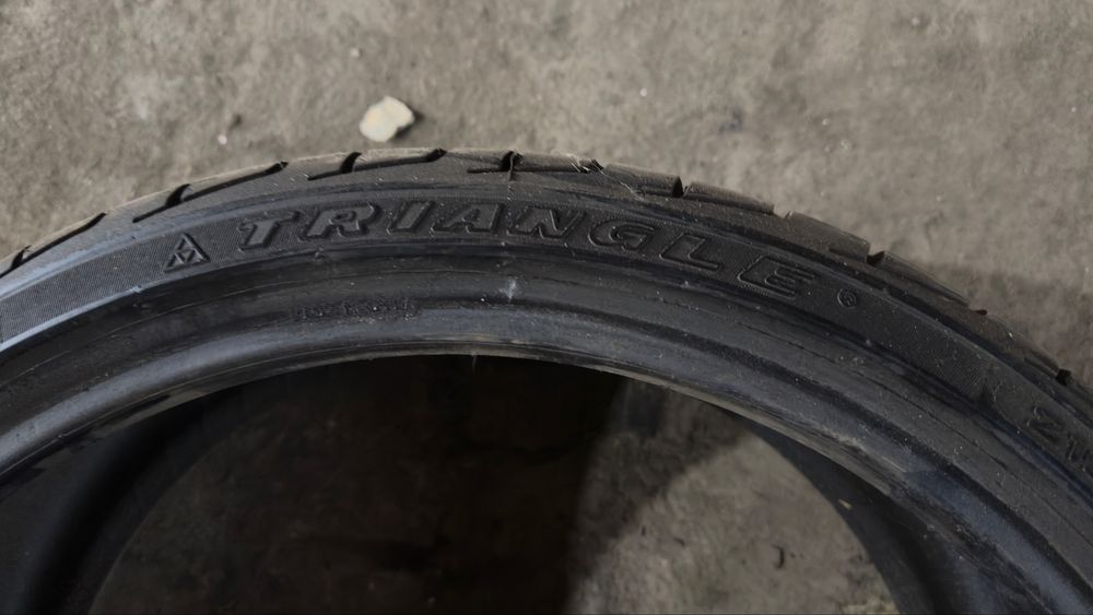 Шина Triangle 215-35–R19