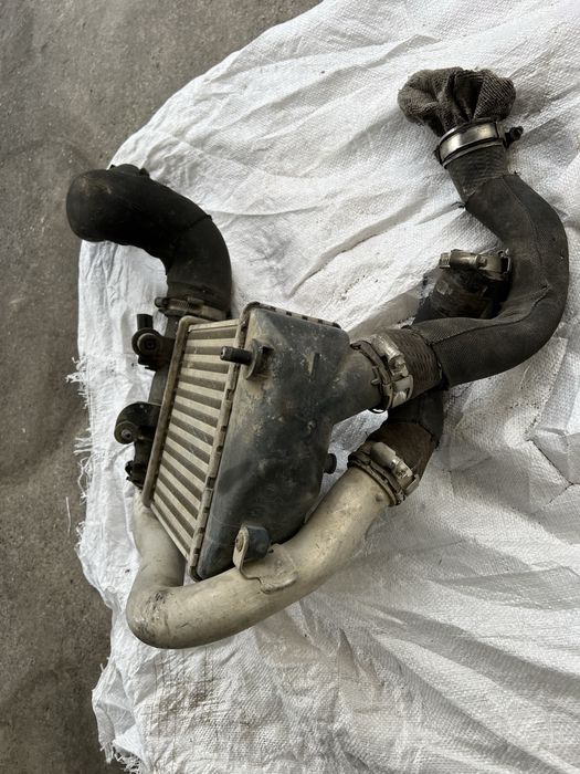 Radiator intercooler cu senzor si furtune audi a6 3.0 cdya 2009