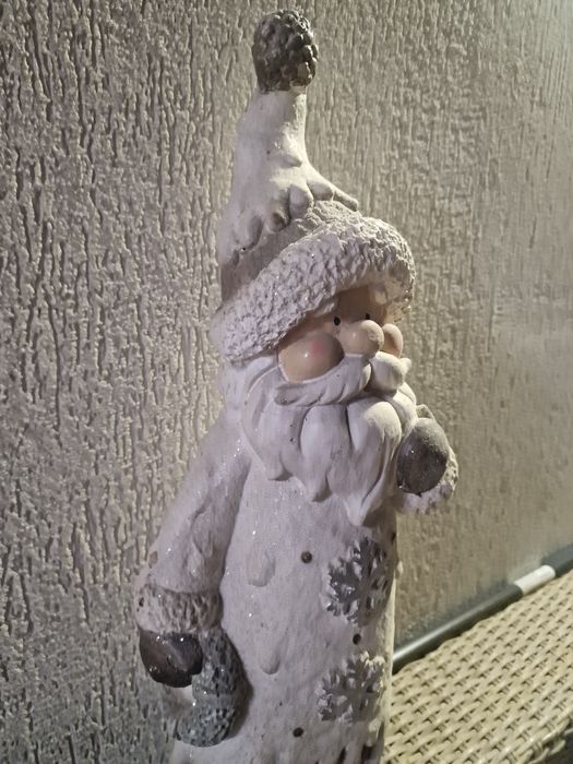 Mos Crăciun din ipsos material