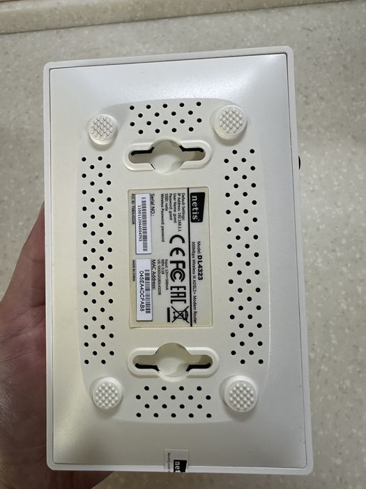 Роутер Netis DL4323