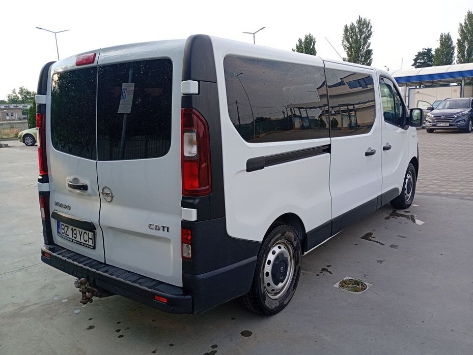 OPEL Vivaro 2015 — imagine 4