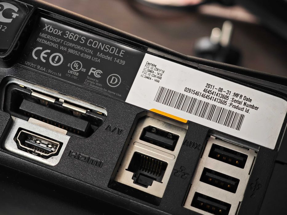 Xbox360 Slim на запчасти