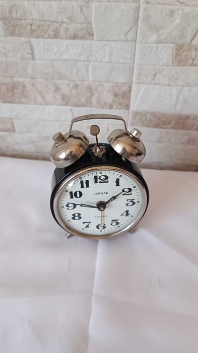 Часовник / будилник - CORSAR - Made in Hungary - 1965г.