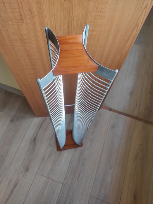 Стойка за CD и DVD дискове